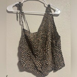 Asymmetrical printed tank